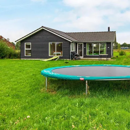 Holiday home 10 Person In *